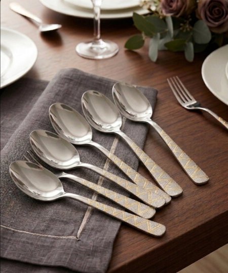 ملاعق ستانلس ستيل  حجم كبير عدد ٦